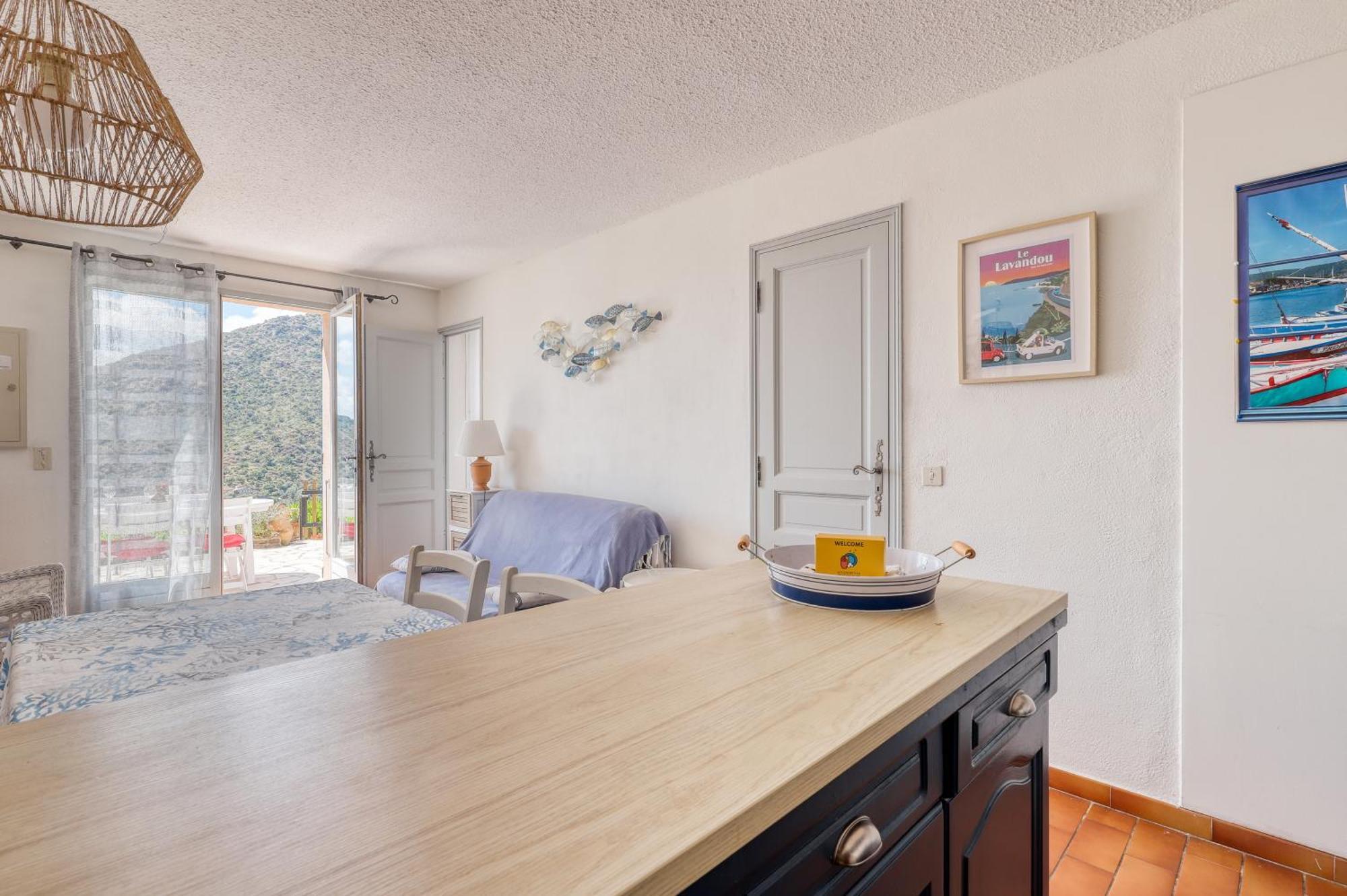 Exceptional View In Saint-Clair For 4 People Lägenhet Le Lavandou Exteriör bild