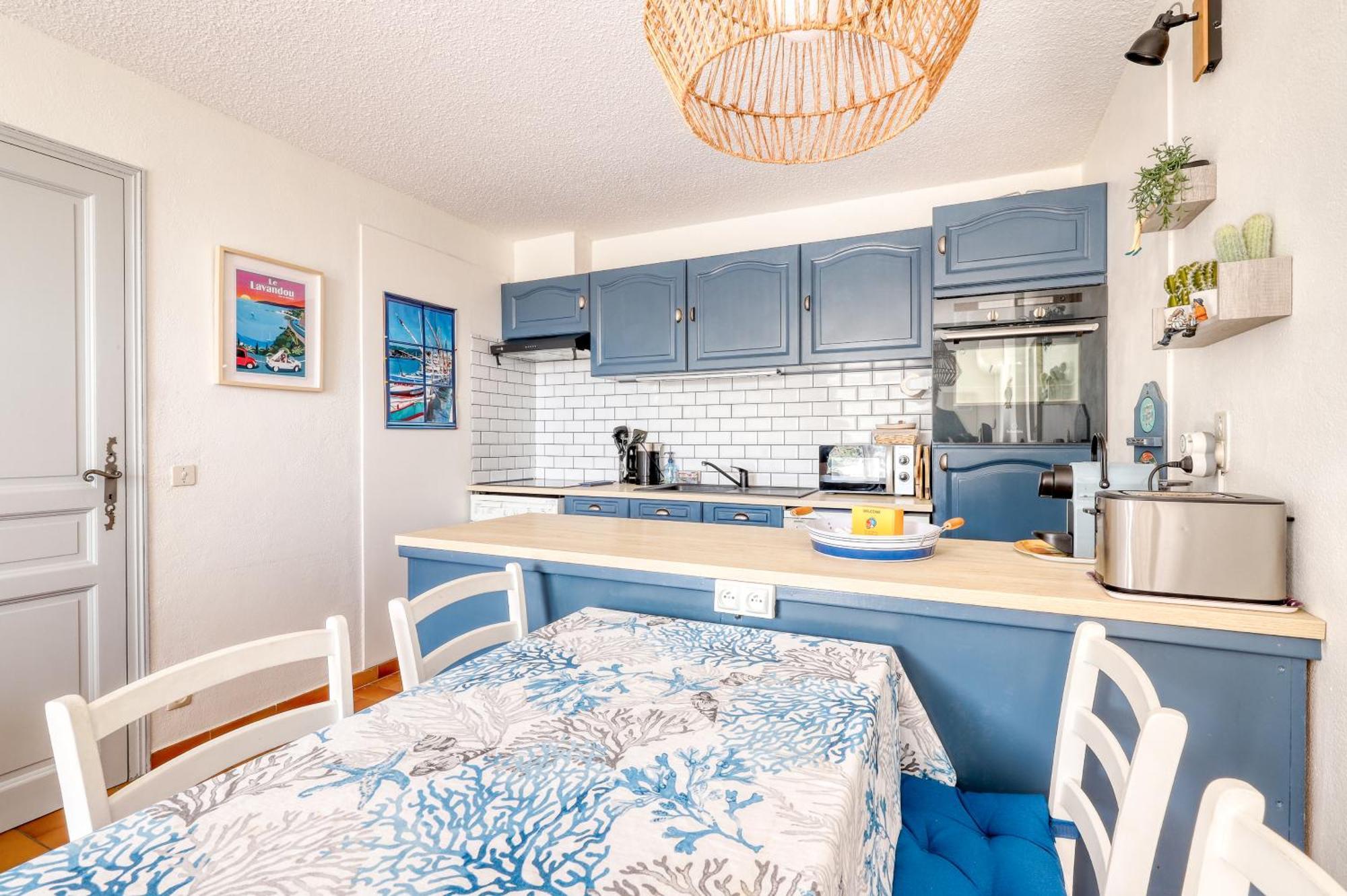 Exceptional View In Saint-Clair For 4 People Lägenhet Le Lavandou Exteriör bild